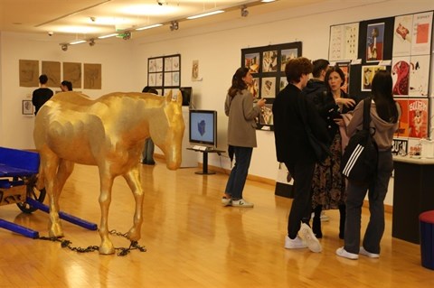 Otvorena izložba; "Kreativni učitelj - kreativni učenik"