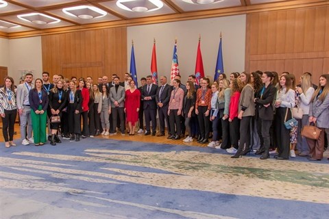 Predsjednik Milanović primio studente osvajače medalja na Europskim sveučilišnim prvenstvima i Svjetskim sveučilišnim igrama